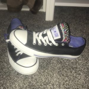 Converse women’s sneakers. Size 8